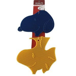 Peanuts Silicone Trivet Pack of 2, Best Brands Woodstock and Snoopy Head Shaped